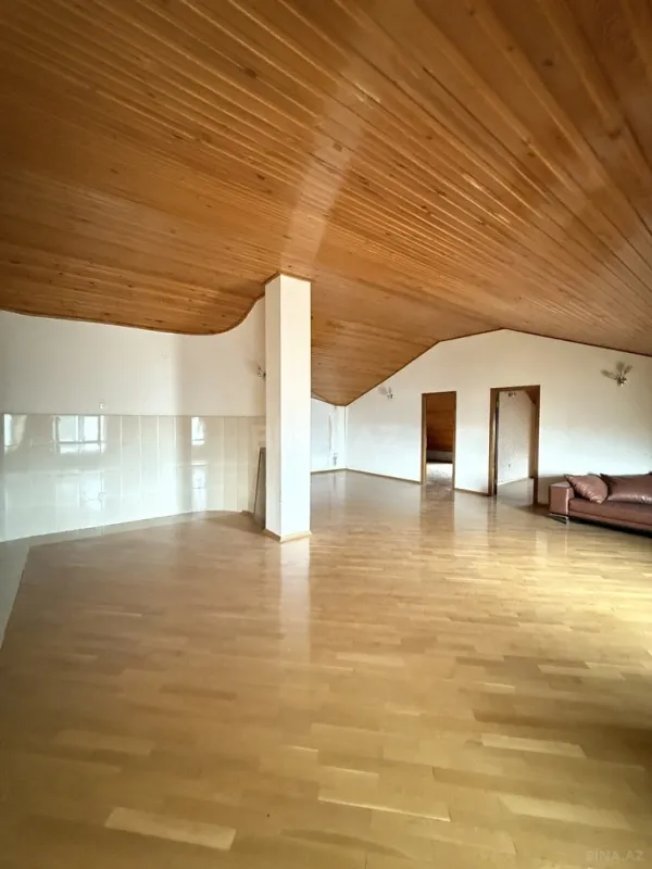 Satılır 7 otaqlı mənzil 310 m²