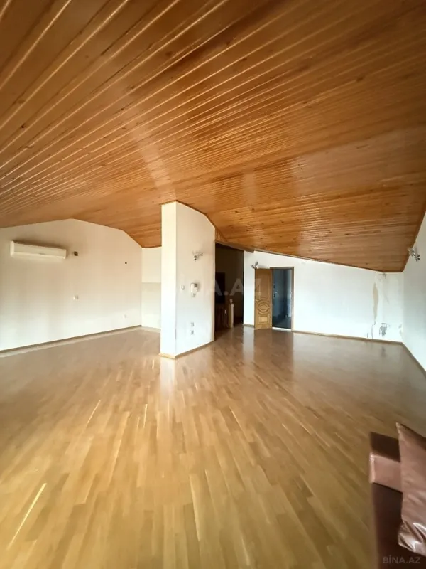 Satılır 7 otaqlı mənzil 310 m²