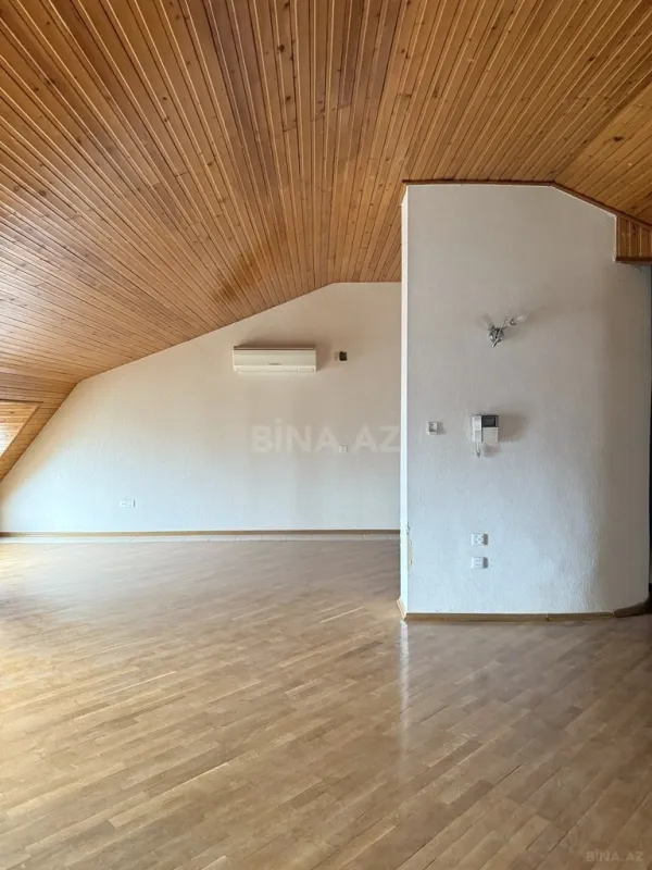 Satılır 7 otaqlı mənzil 310 m²