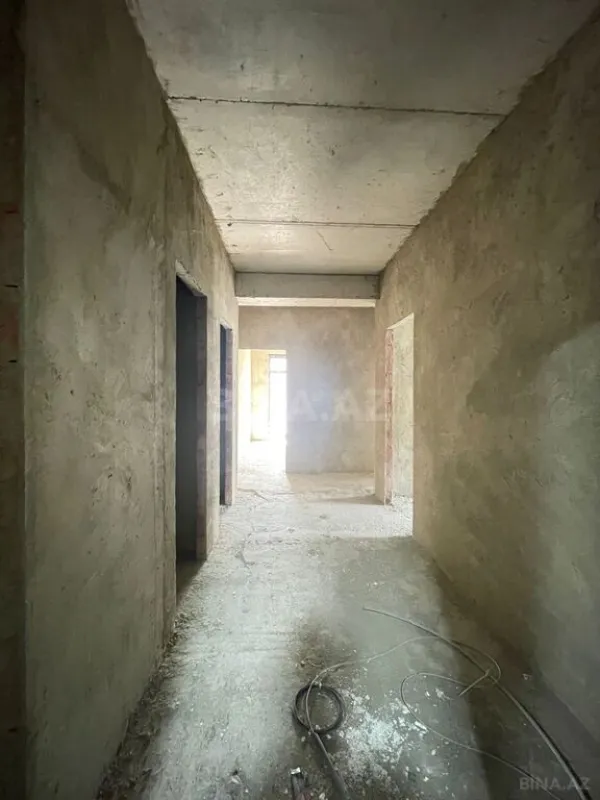 Satılır 4 otaqlı mənzil 149 m²