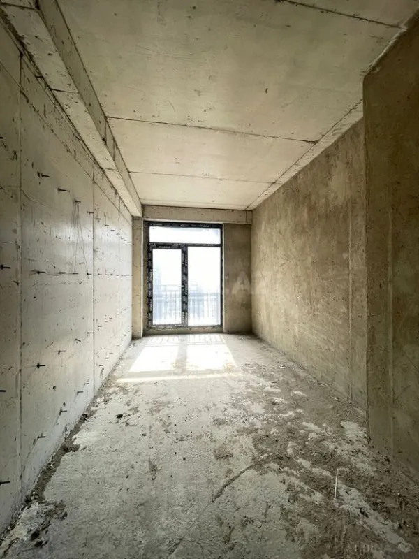 Satılır 4 otaqlı mənzil 149 m²