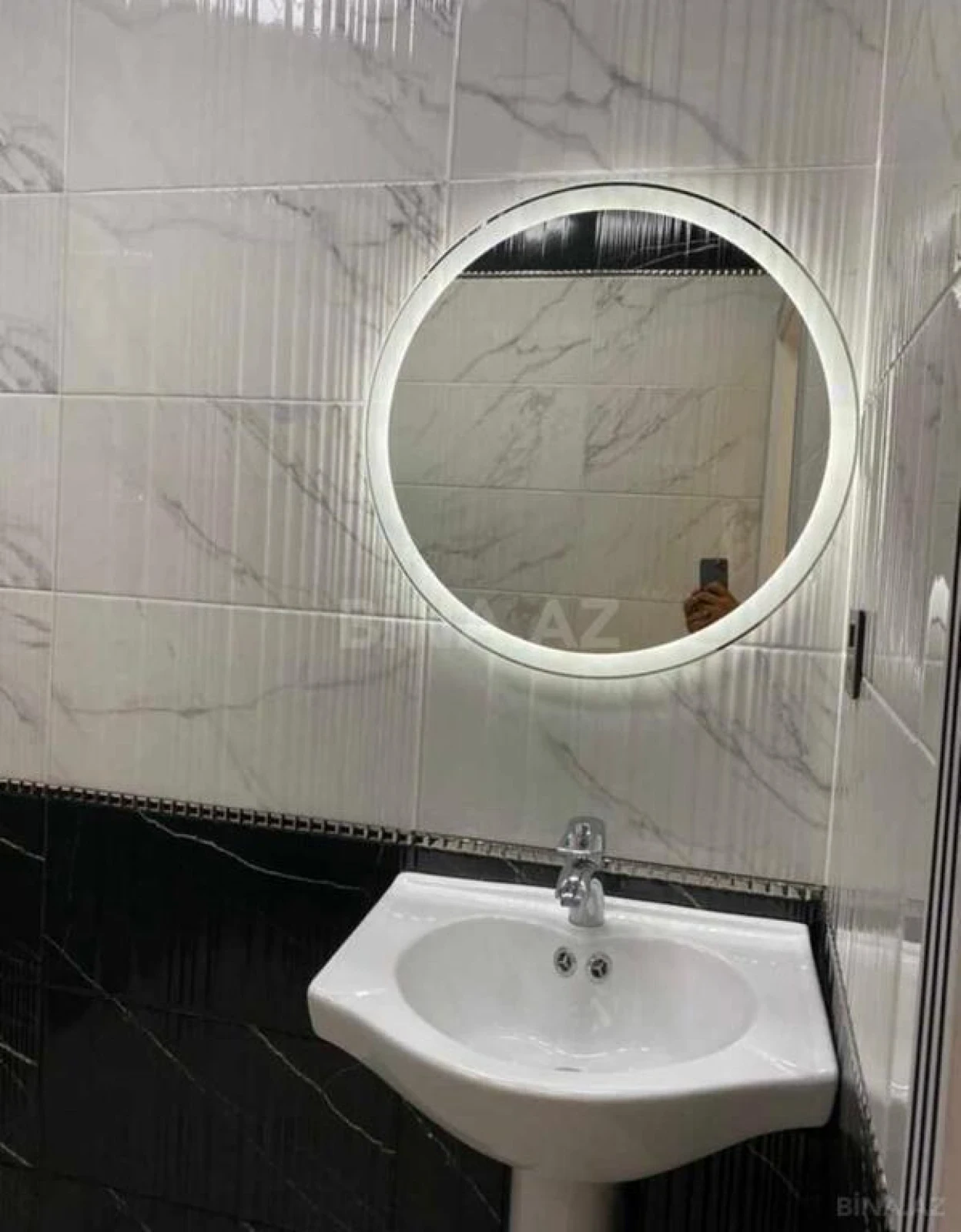 Satılır 2 otaqlı mənzil 68 m²