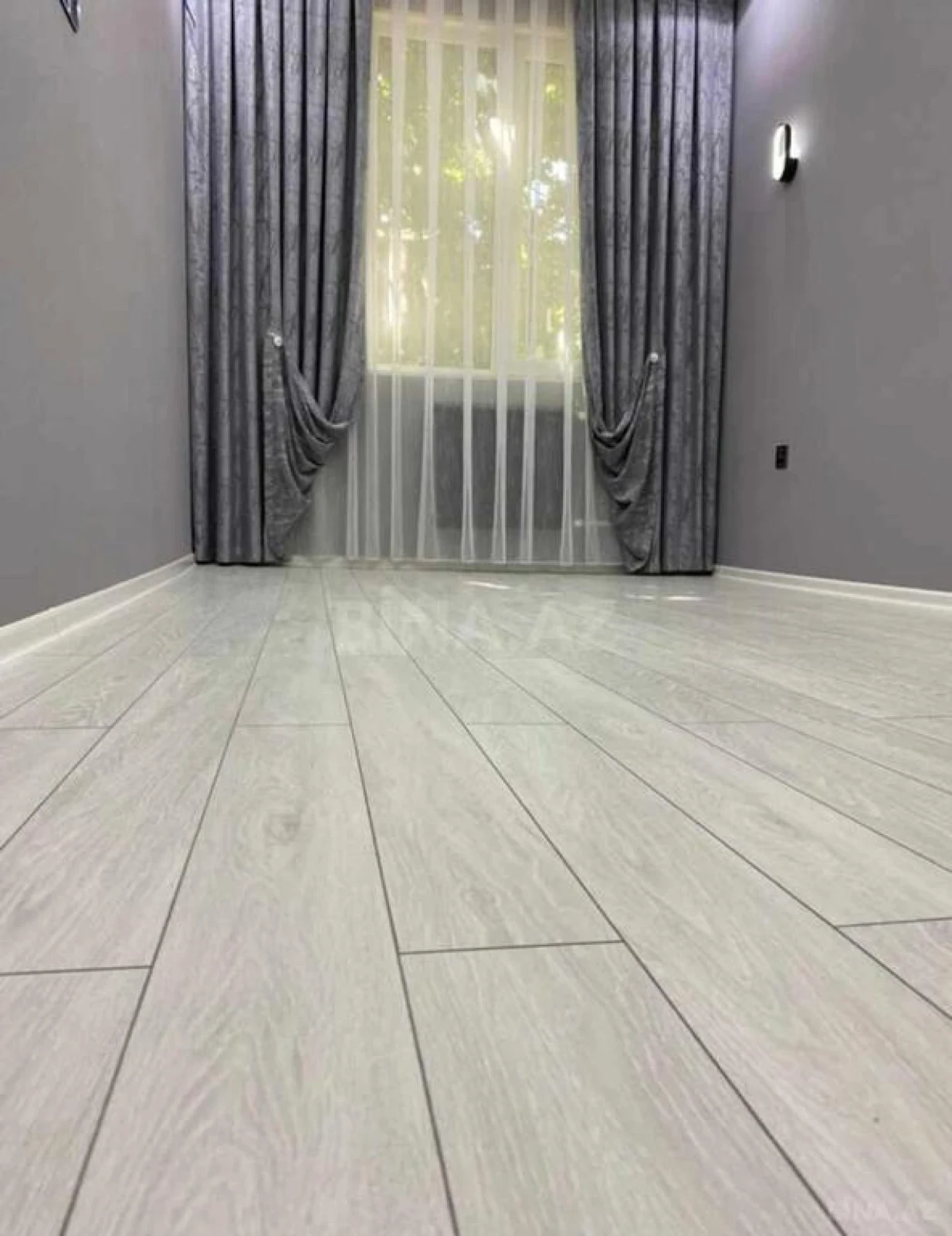 Satılır 2 otaqlı mənzil 68 m²