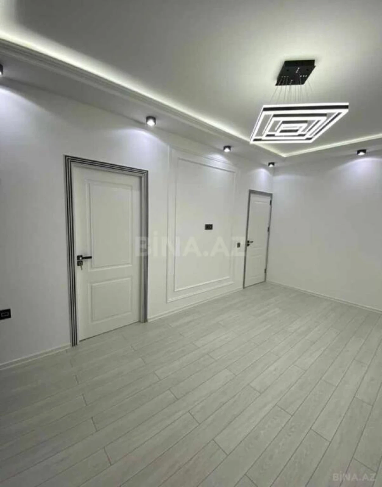 Satılır 2 otaqlı mənzil 68 m²