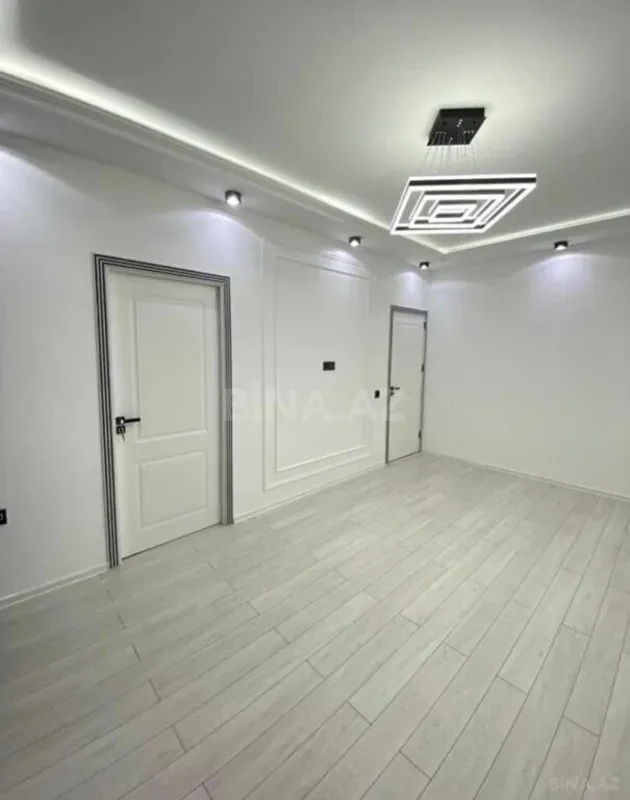 Satılır 2 otaqlı mənzil 68 m²