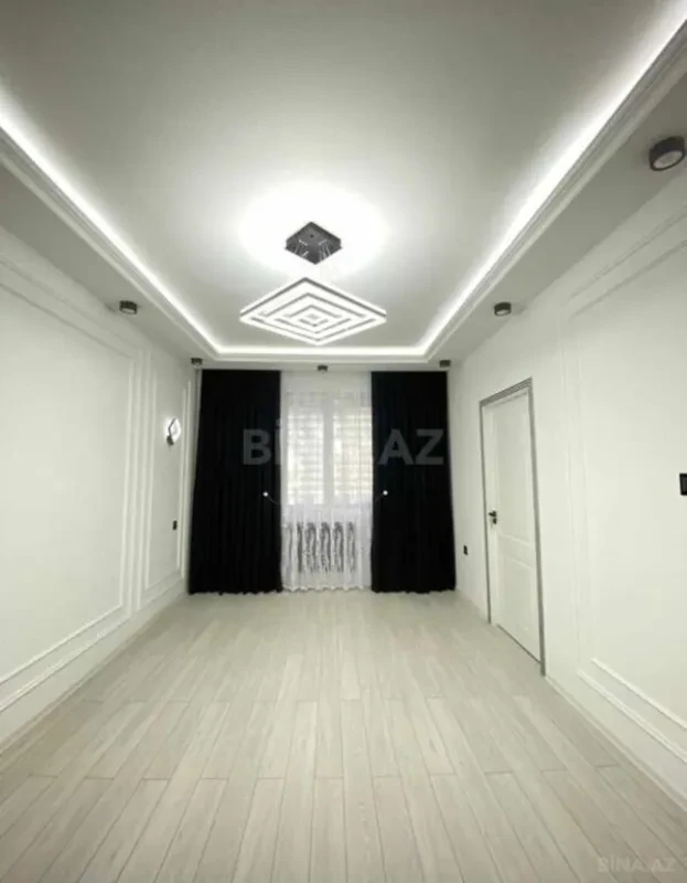 Satılır 2 otaqlı mənzil 68 m²