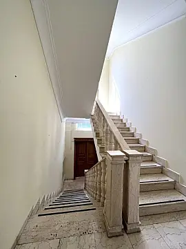 Kirayə verilir 16 otaqlı ofis 1000 m²