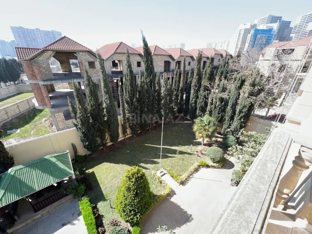 Kirayə verilir 16 otaqlı ofis 1000 m²