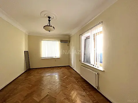 Kirayə verilir 16 otaqlı ofis 1000 m²