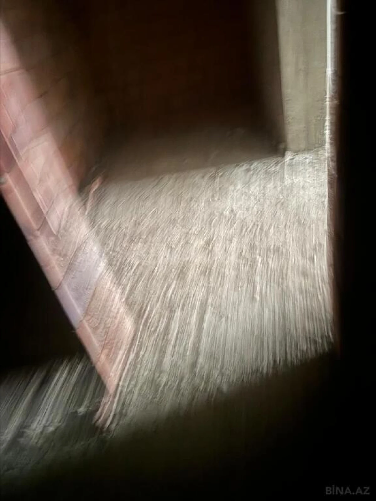 Satılır 2 otaqlı mənzil 108 m²