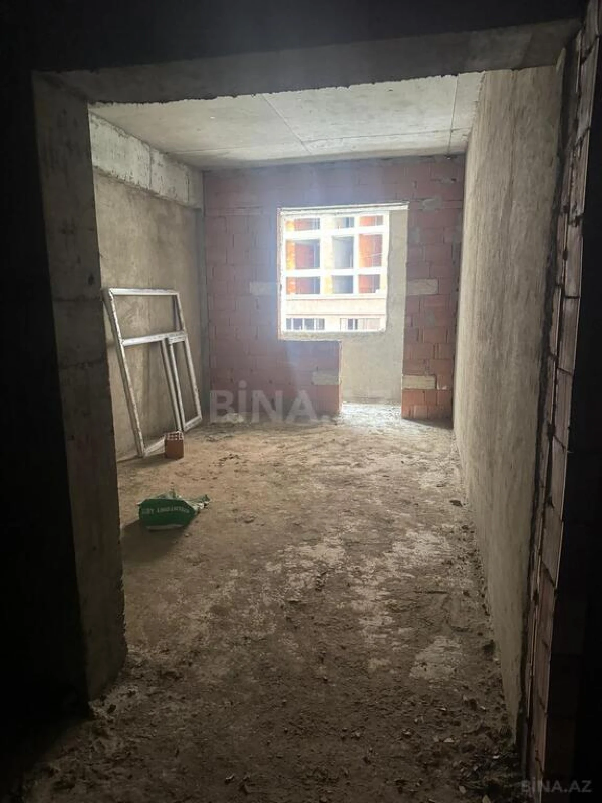 Satılır 1 otaqlı mənzil 55.5 m²