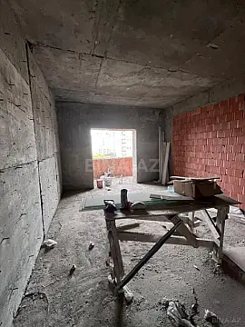 Satılır 2 otaqlı mənzil 118 m²