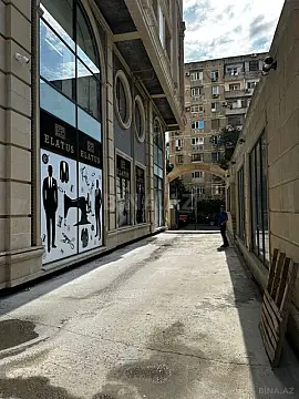 Satılır 2 otaqlı mənzil 118 m²