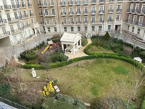 Satılır 4 otaqlı mənzil 184 m² — Bakı 4 otaq 184.00 m²