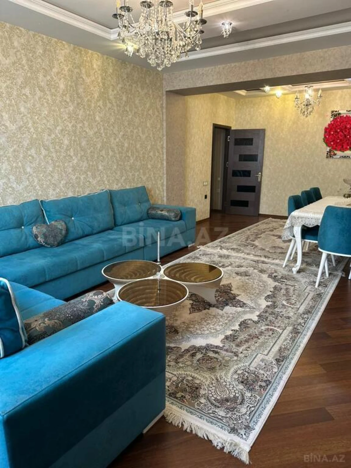 Satılır 2 otaqlı mənzil 82 m²