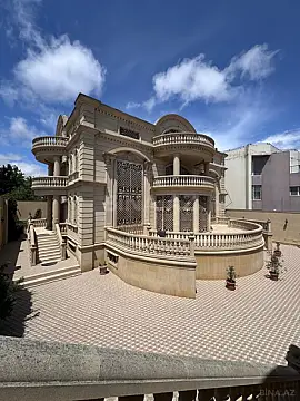 Satılır 20 otaqlı həyət evi 1032 m² — Bakı, Badamdar 20 otaq 1032.00 m²