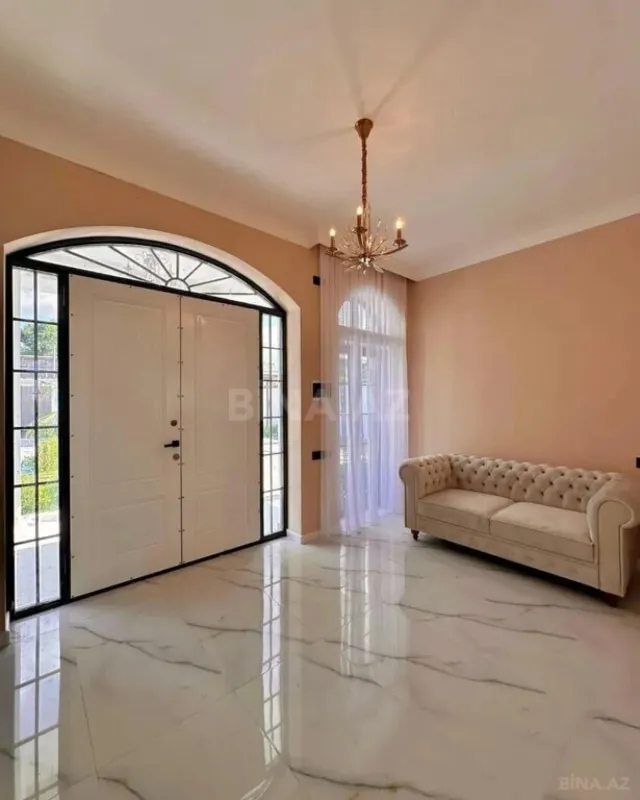 Satılır 6 otaqlı həyət evi 260 m²