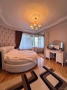 Satılır 4 otaqlı mənzil 203 m²