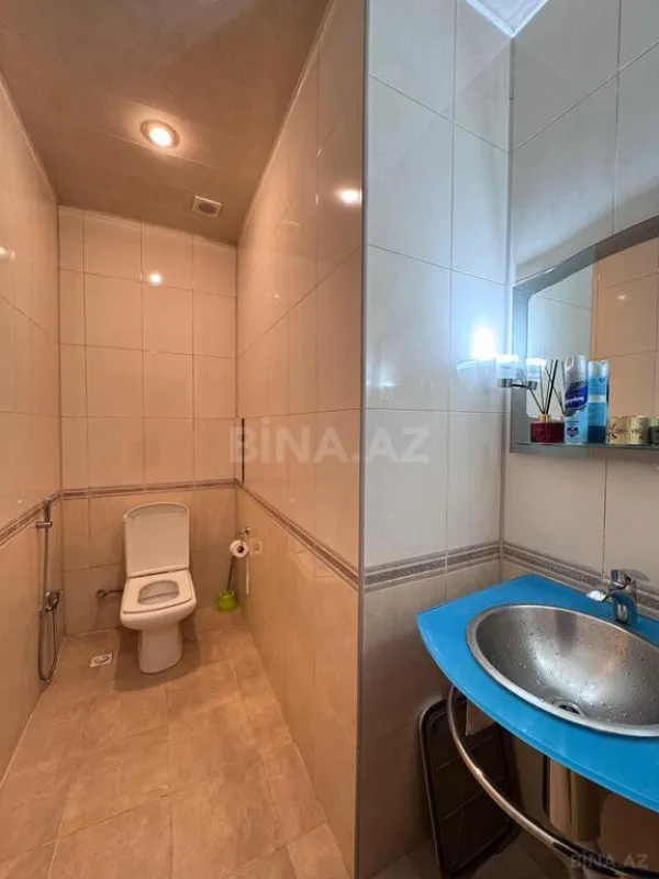 Satılır 4 otaqlı mənzil 203 m²