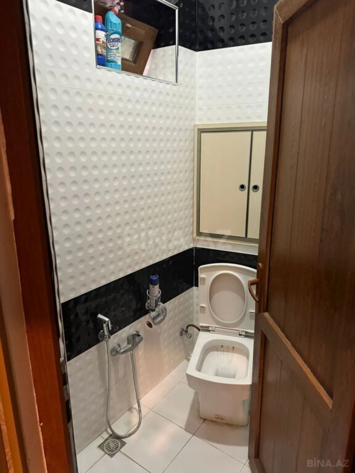 Satılır 5 otaqlı həyət evi 500 m²