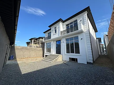 Satılır 6 otaqlı həyət evi 400 m² — Bakı, Badamdar 6 otaq 400.00 m²