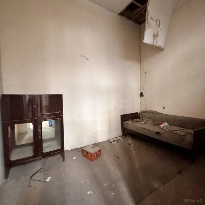 Satılır 6 otaqlı mənzil 220 m²