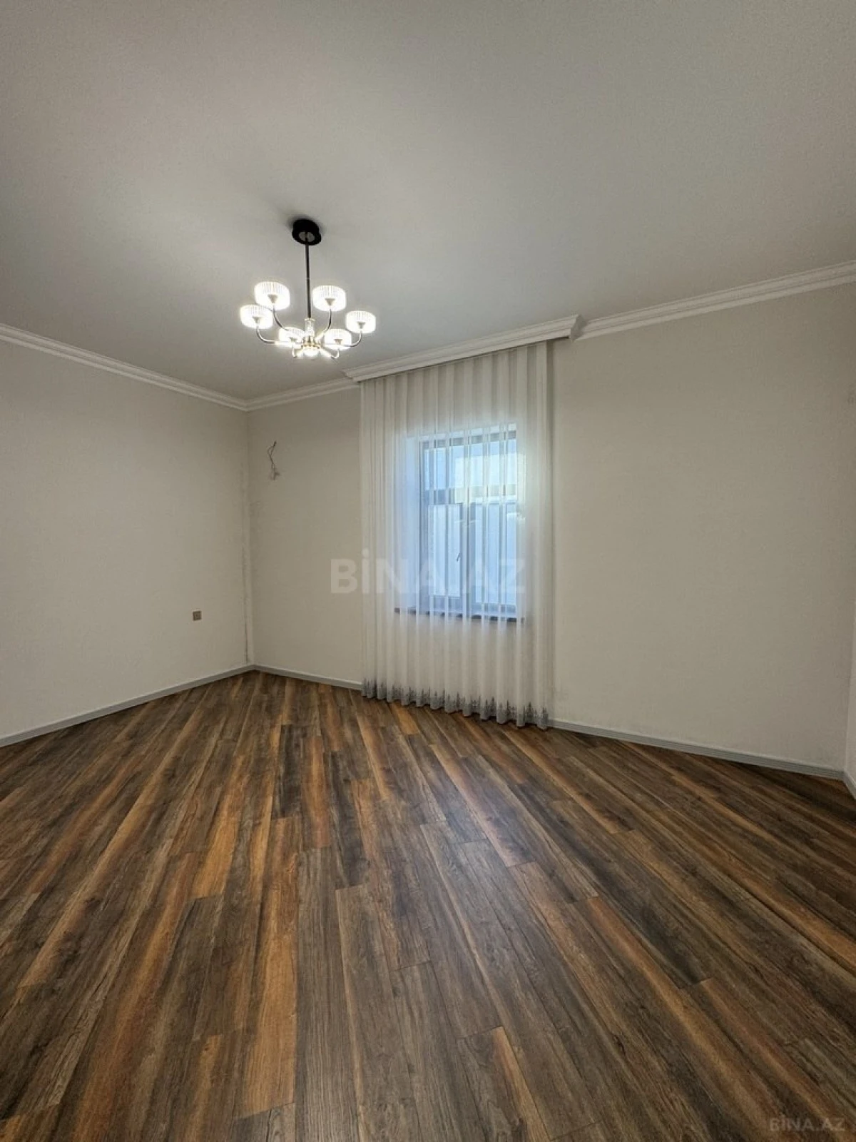 Satılır 4 otaqlı həyət evi 160 m²