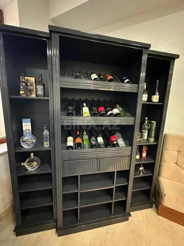 Kirayə verilir 6 otaqlı həyət evi 500 m²