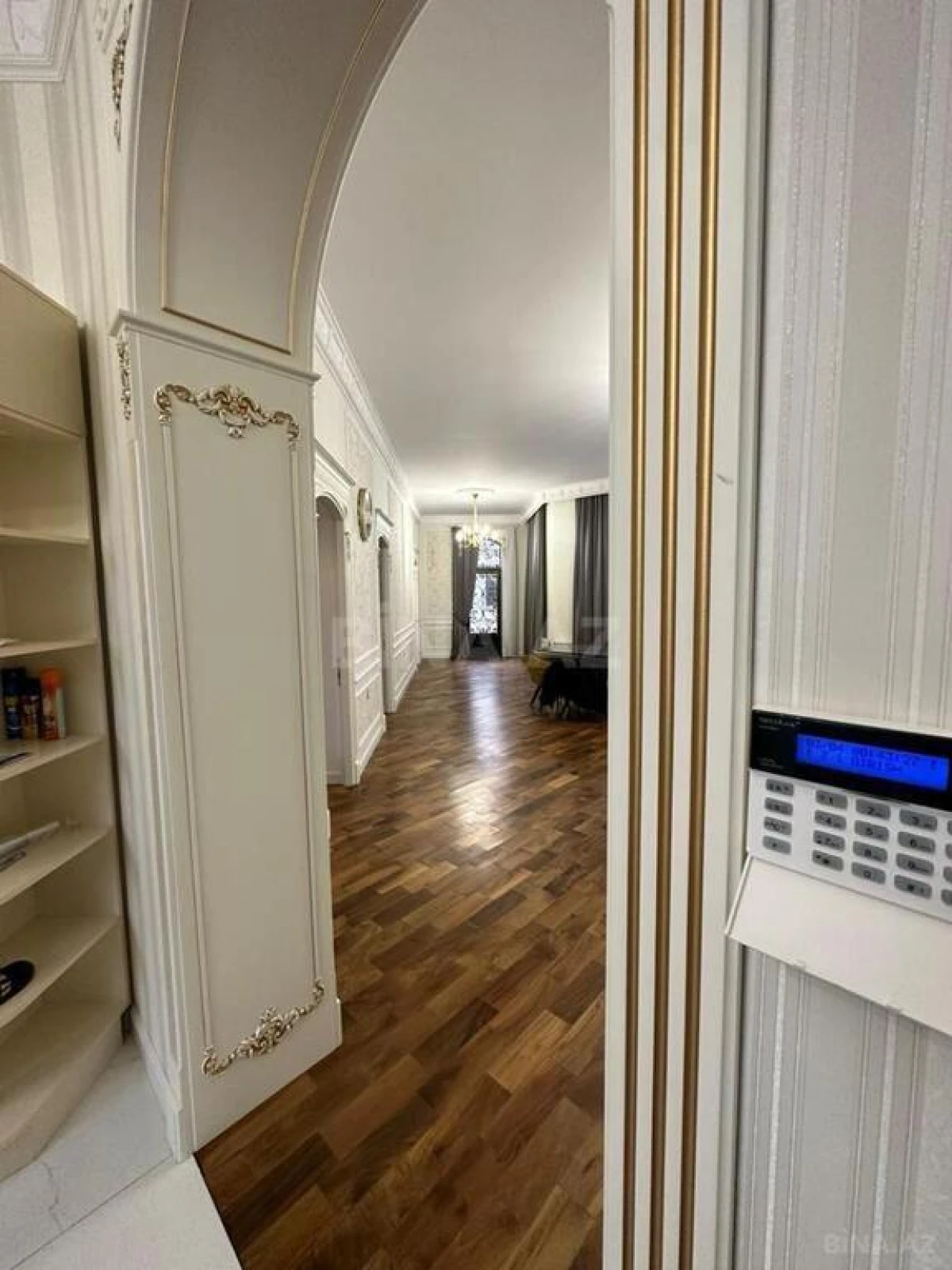 Kirayə verilir 6 otaqlı həyət evi 500 m²