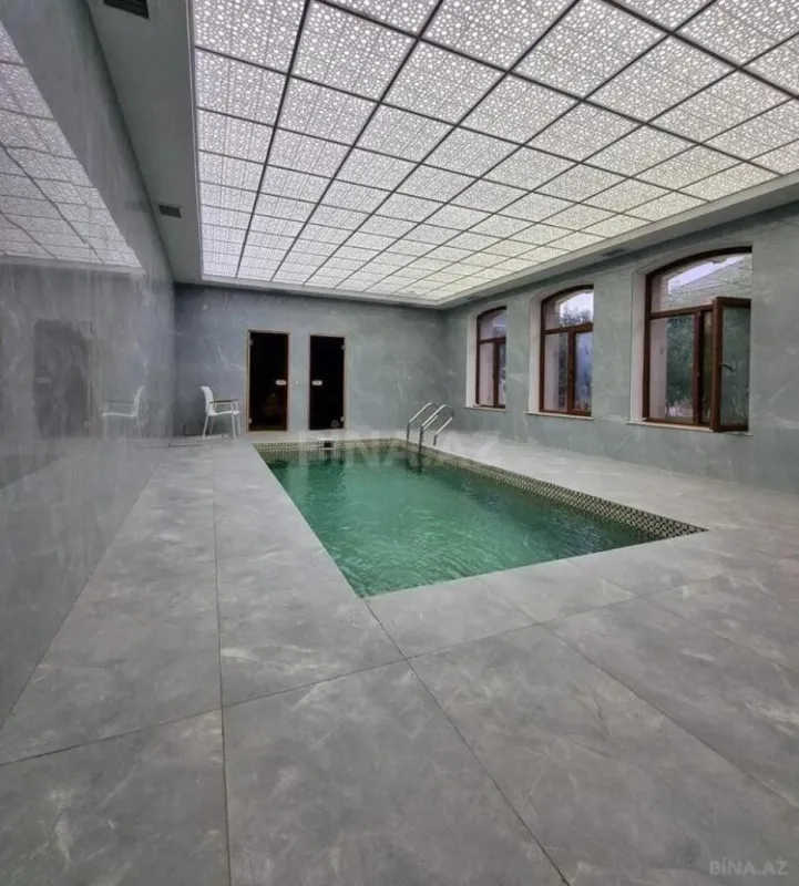 Kirayə verilir 6 otaqlı həyət evi 500 m²