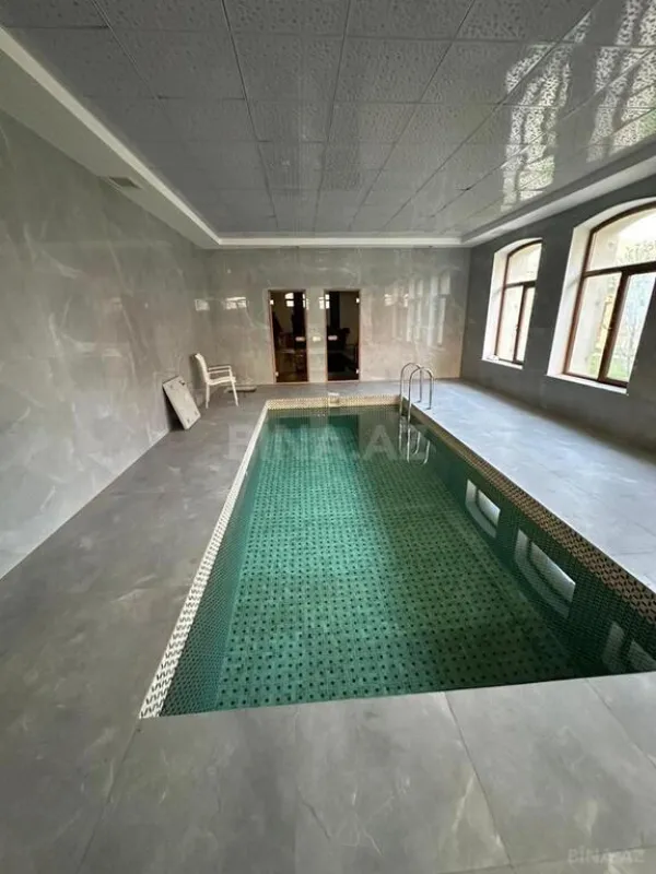 Kirayə verilir 6 otaqlı həyət evi 500 m²