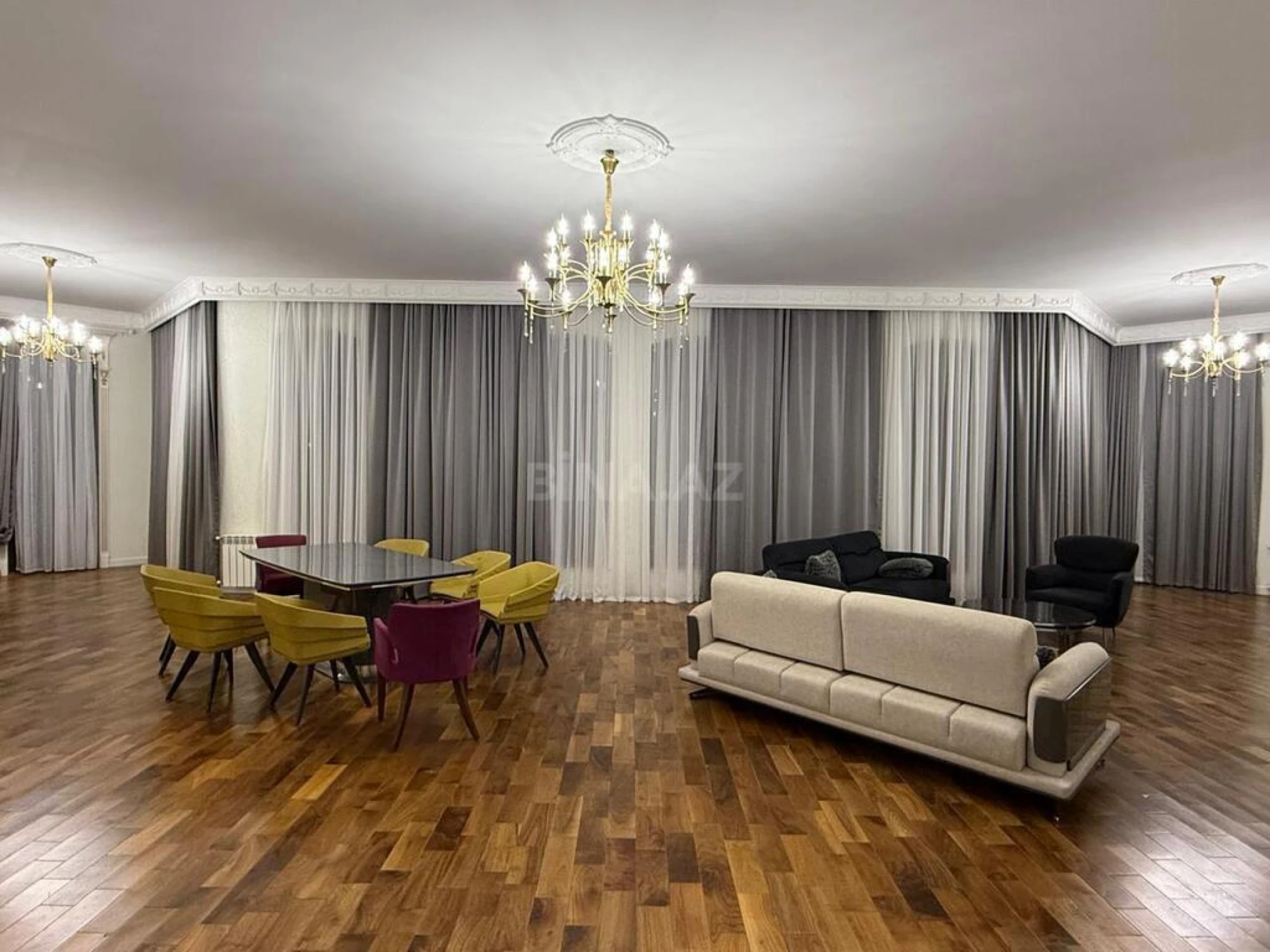 Kirayə verilir 6 otaqlı həyət evi 500 m²