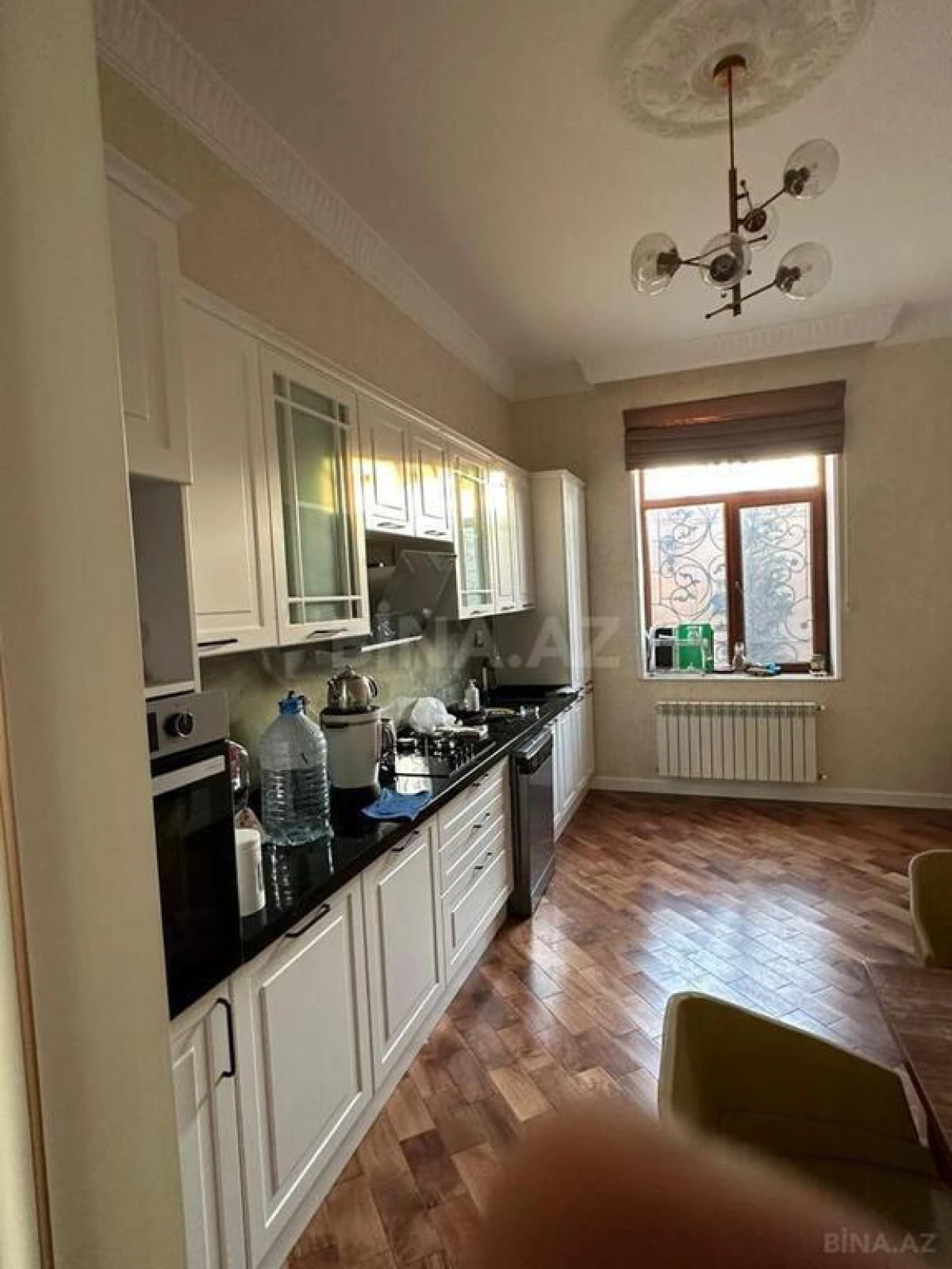 Kirayə verilir 6 otaqlı həyət evi 500 m²