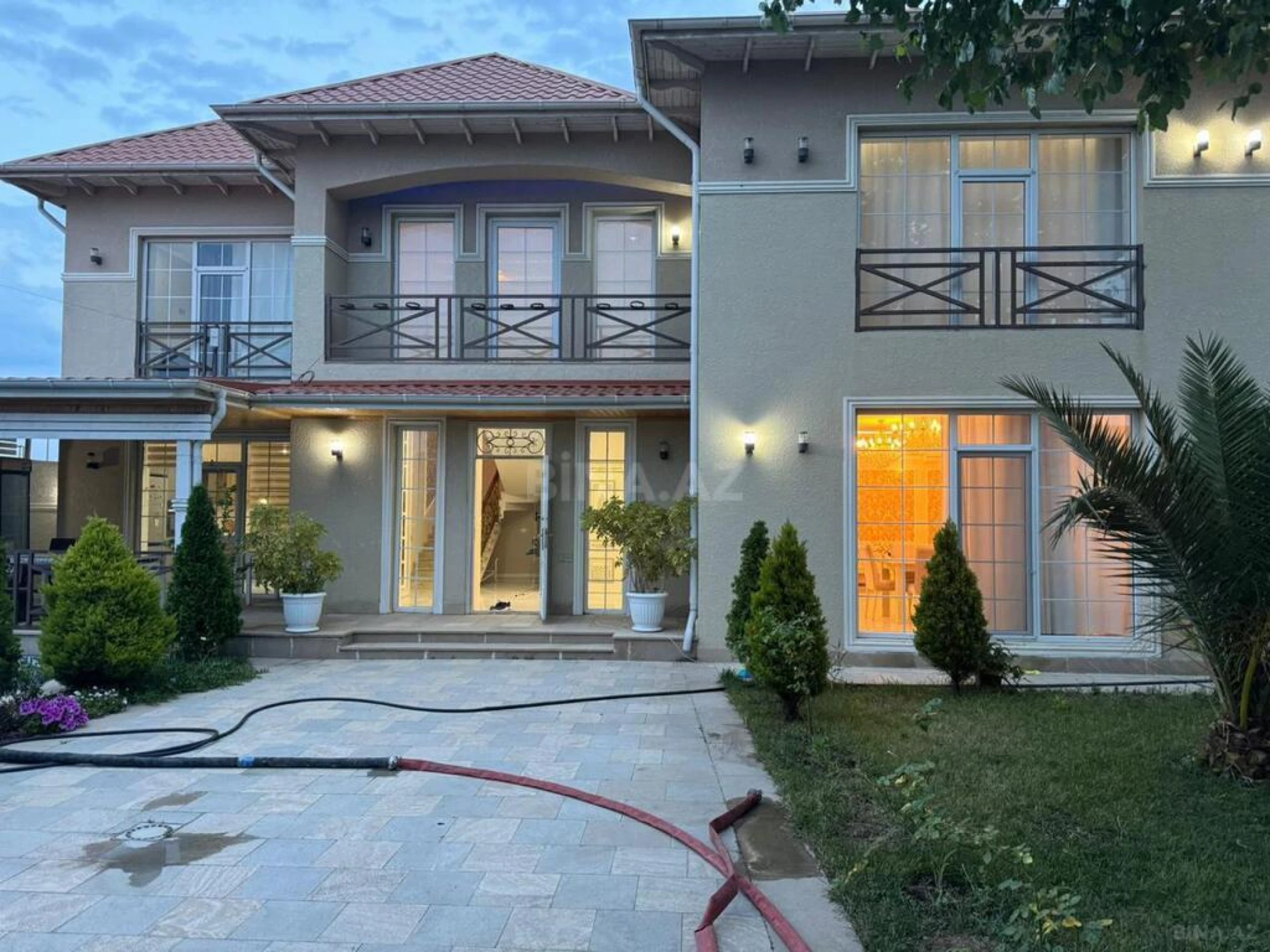 Kirayə verilir 4 otaqlı həyət evi 260 m²