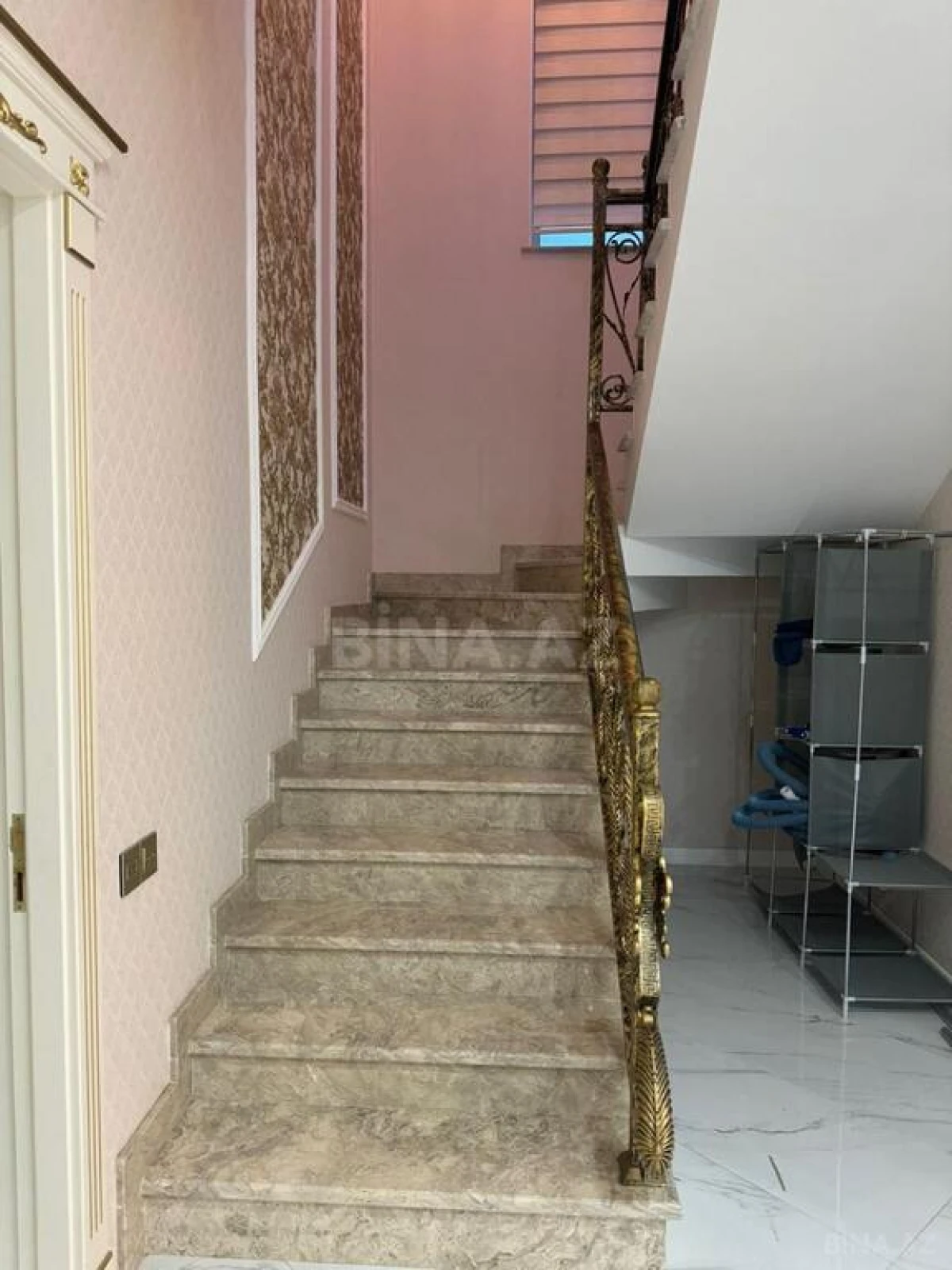 Kirayə verilir 4 otaqlı həyət evi 260 m²