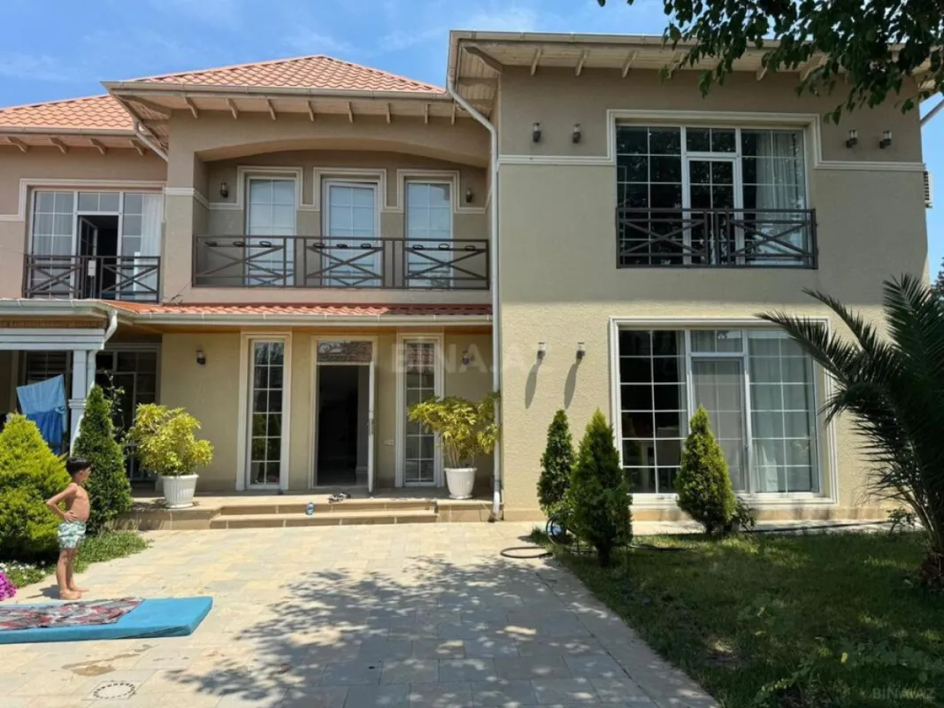 Kirayə verilir 4 otaqlı həyət evi 260 m²