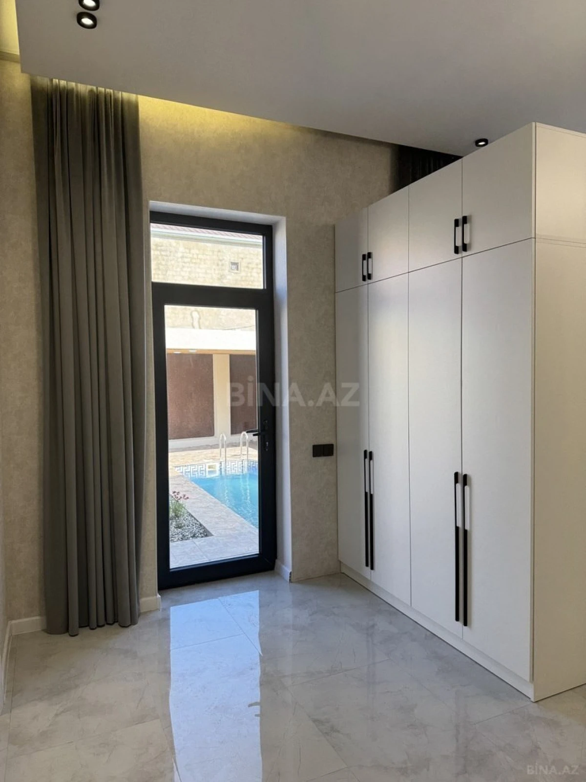 Satılır 4 otaqlı həyət evi 150 m²