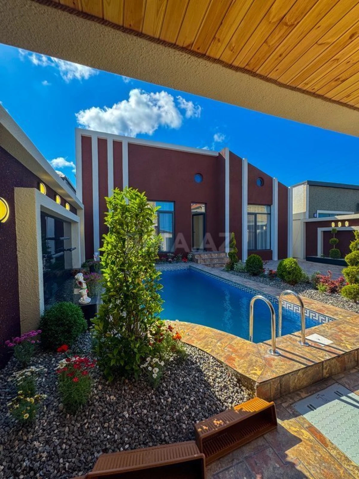 Satılır 4 otaqlı həyət evi 150 m²