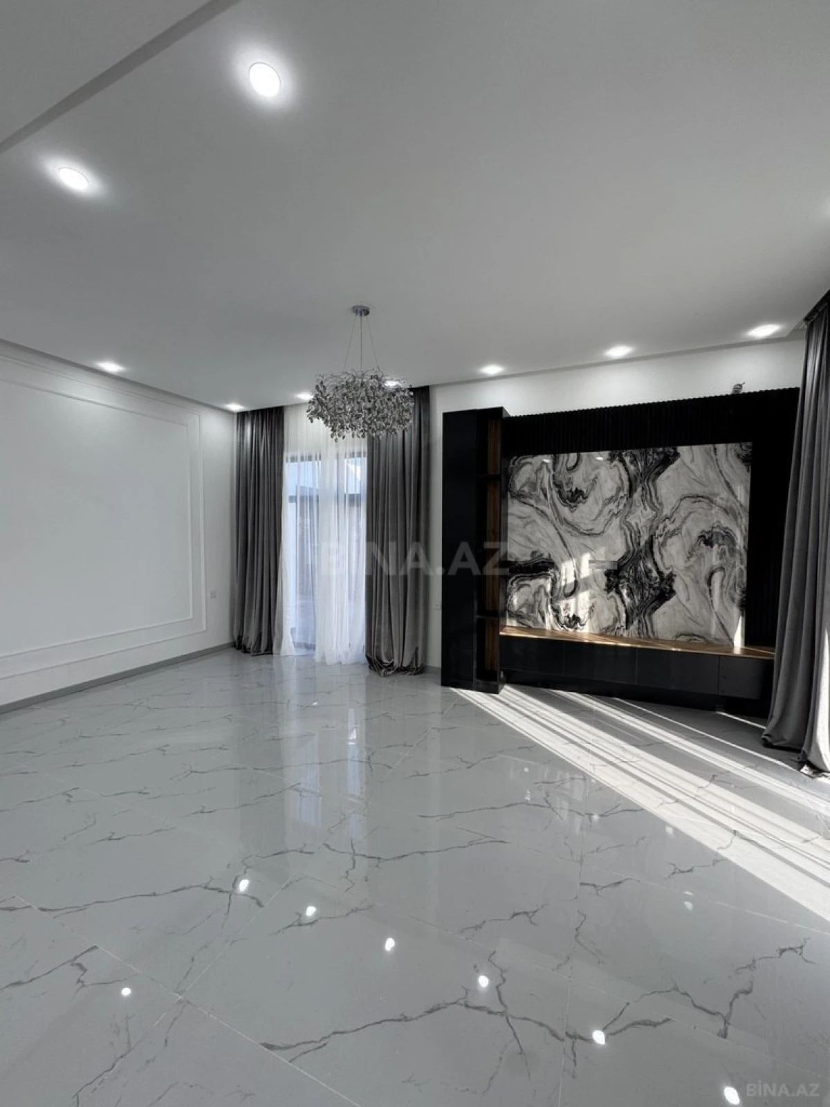 Satılır 4 otaqlı həyət evi 140 m²