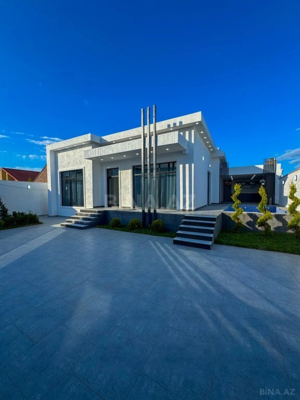 Satılır 4 otaqlı həyət evi 140 m²