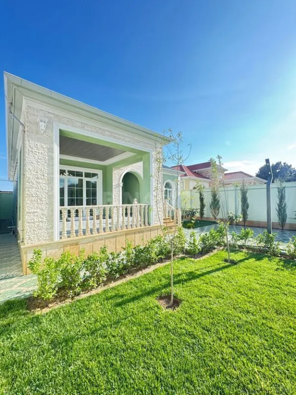 Satılır 4 otaqlı həyət evi 160 m²