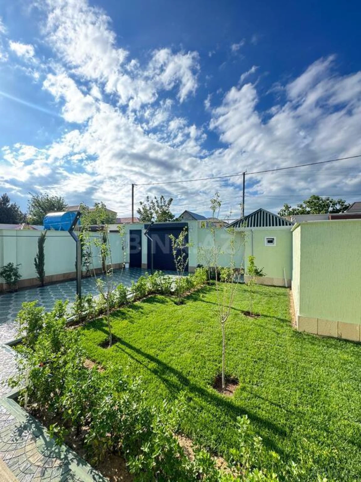 Satılır 4 otaqlı həyət evi 160 m²