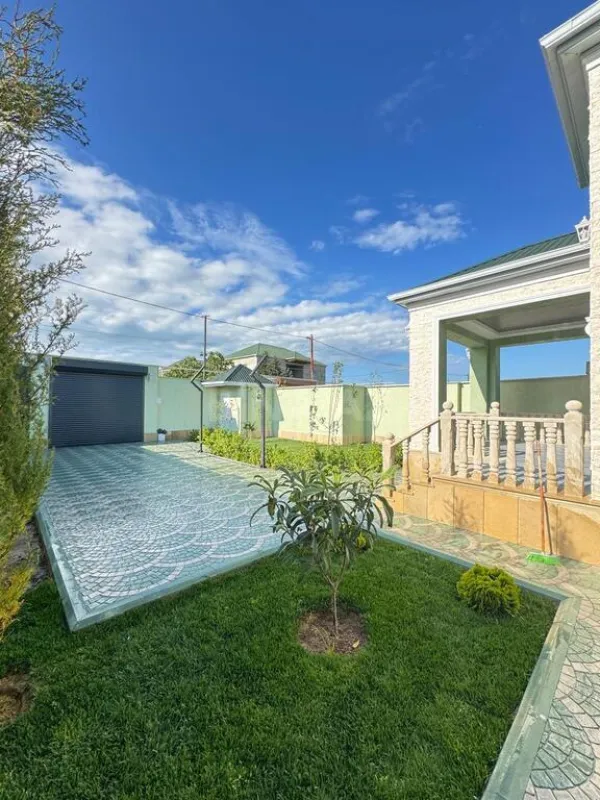 Satılır 4 otaqlı həyət evi 160 m²