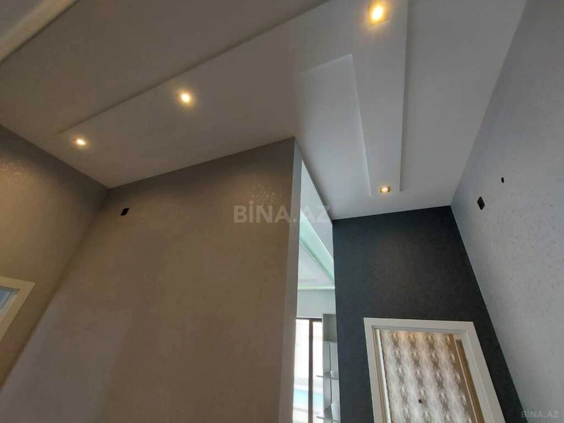 Satılır 4 otaqlı həyət evi 160 m²