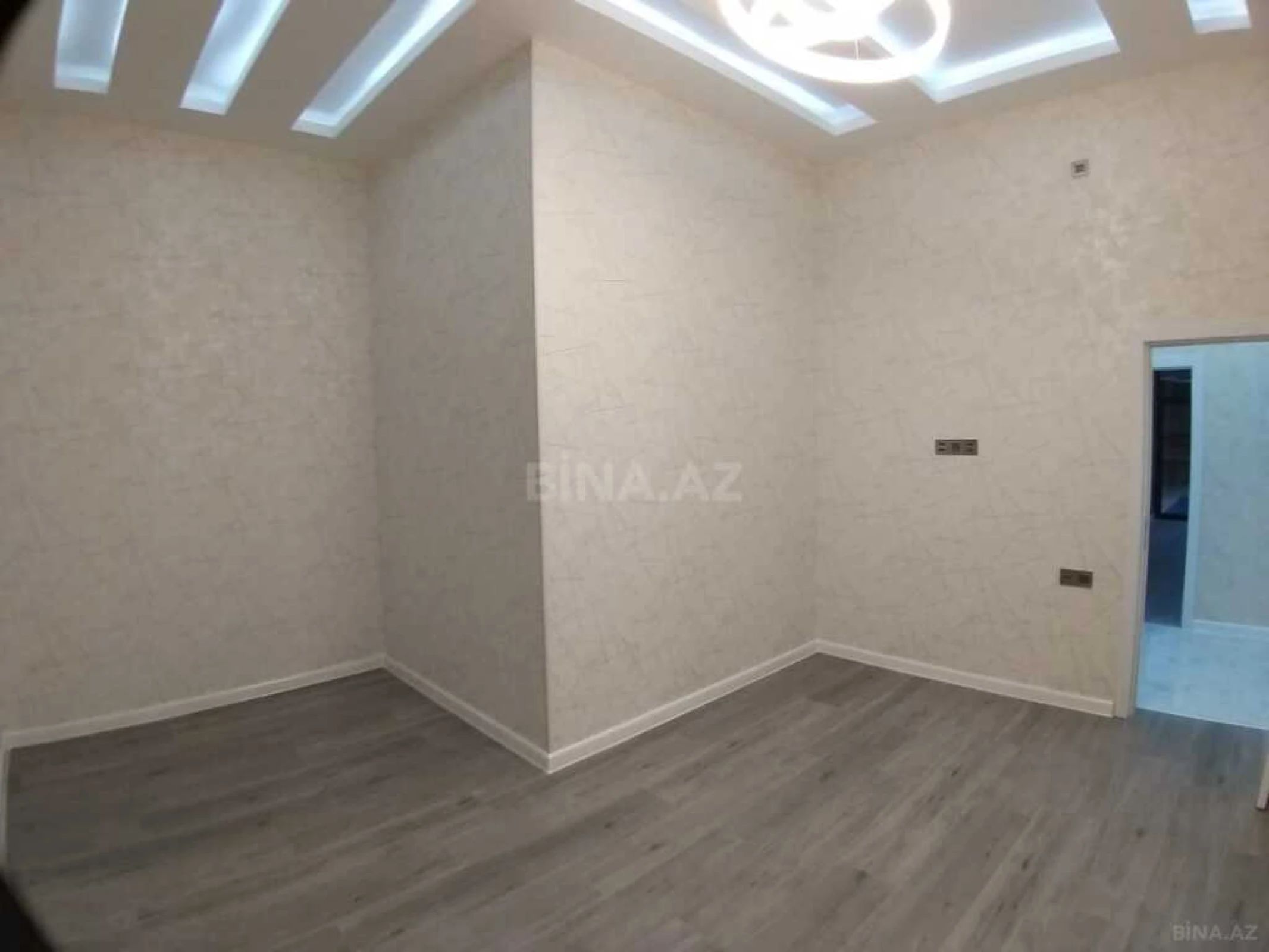 Satılır 4 otaqlı həyət evi 160 m²