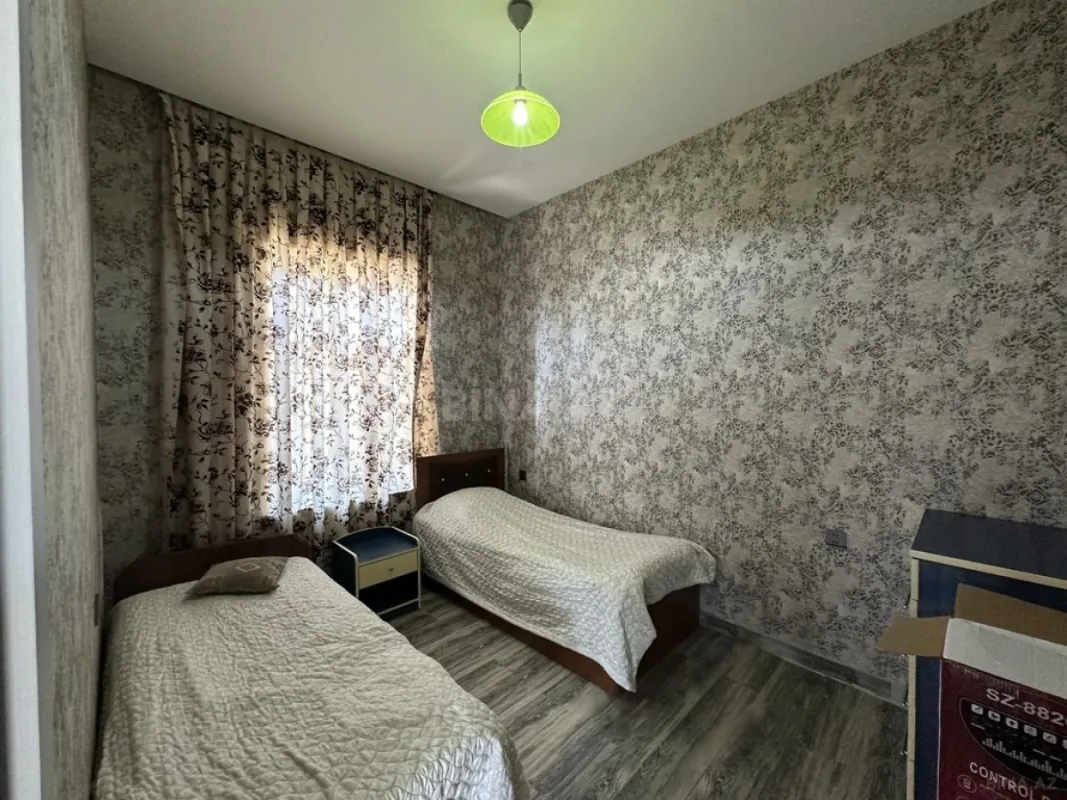 Kirayə verilir 5 otaqlı həyət evi 200 m²