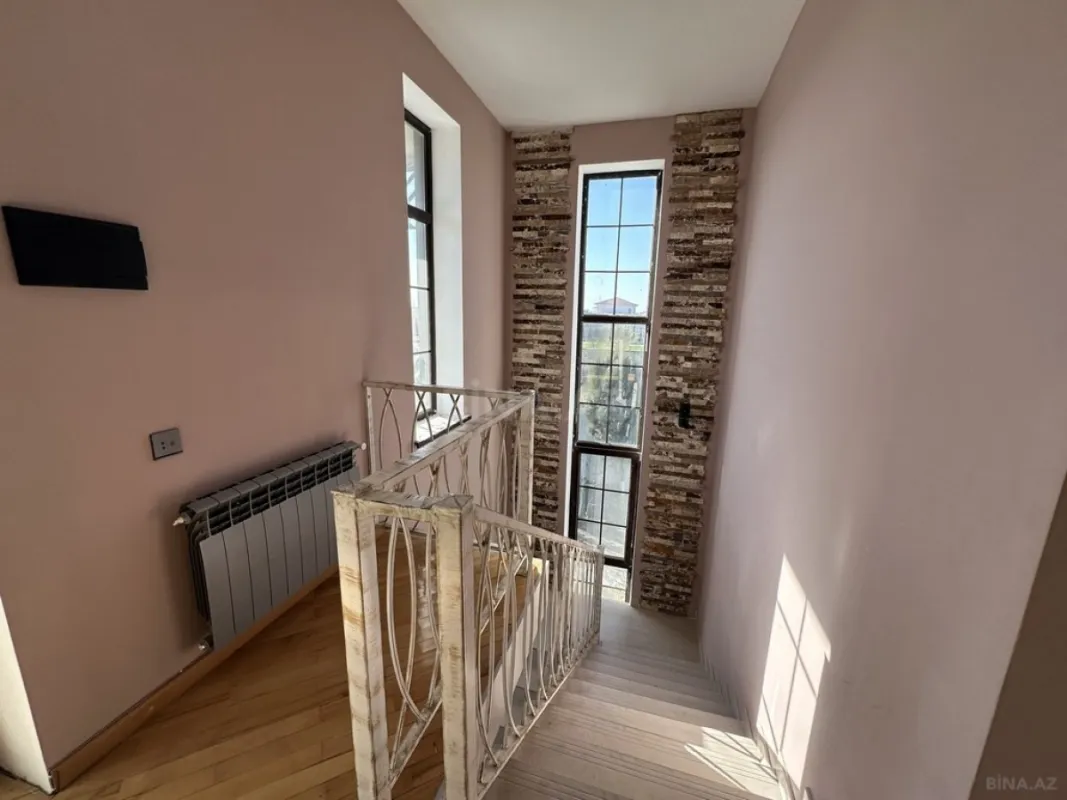 Kirayə verilir 5 otaqlı həyət evi 200 m²