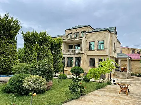 Kirayə verilir 6 otaqlı həyət evi 450 m² — Bakı, Novxanı 6 otaq 450.00 m²