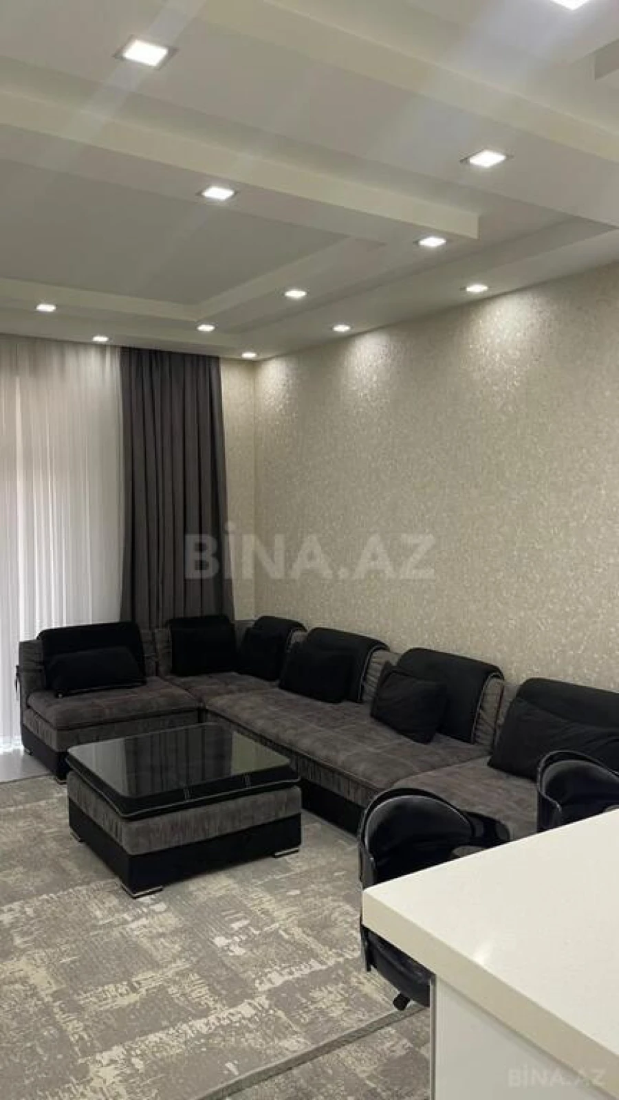 Kirayə verilir 2 otaqlı mənzil 70 m²
