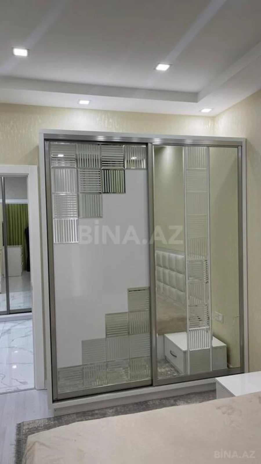 Kirayə verilir 2 otaqlı mənzil 70 m²
